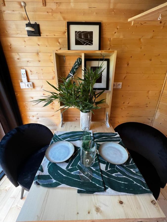 La cabane du 375, Piscine Clim,Jacuzzi et insolite Saint-Jean-de-Moirans Esterno foto